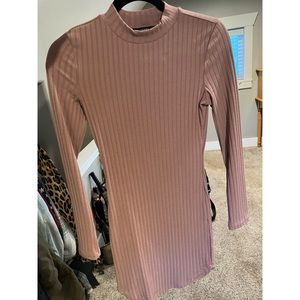 Mauve bodycon dress. Long sleeve